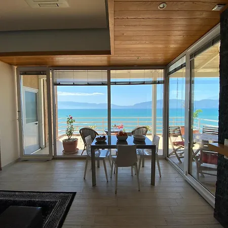 Eka Luxury Beachfront Apartments * Vlorë