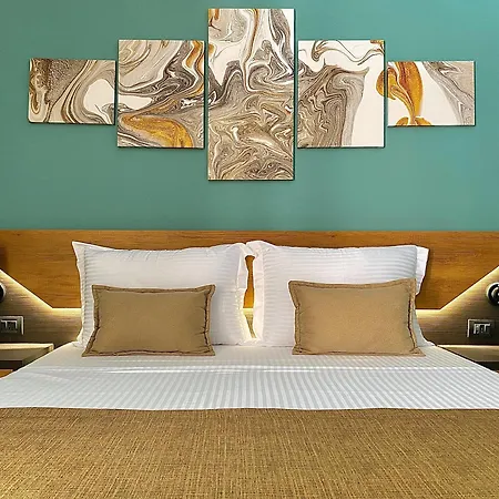 شقة Eka Luxury Beachfront