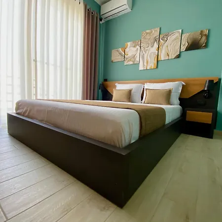 Eka Luxury Beachfront Apartments Lejlighed Vlorë