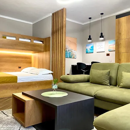 شقة Eka Luxury Beachfront