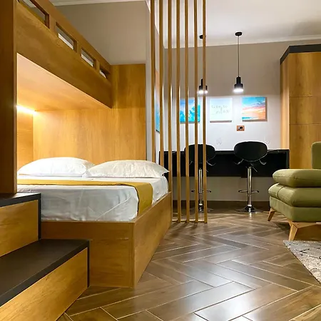 Eka Luxury Beachfront شقة *